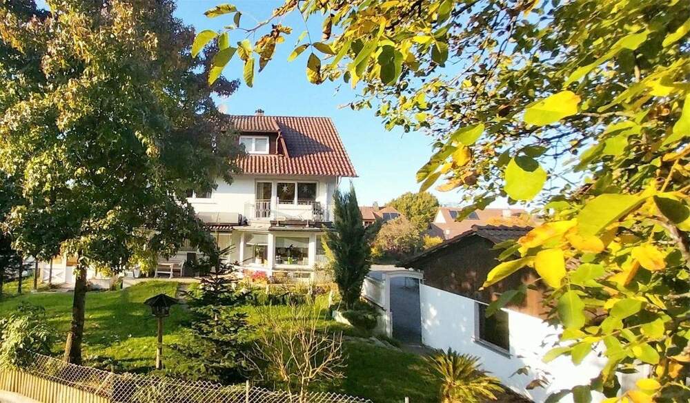 Einfamilienhaus Stetten - 8 Zimmer, 220 m&sup2;, 749.000&euro; | Angebot:25771243