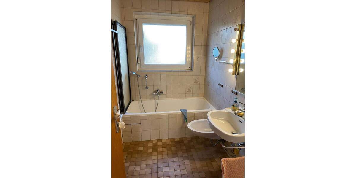 Etagenwohnung Wasserburg (Bodensee) Wasserburg - 8 Zimmer, 209 m&sup2;, 750.000&euro; | Angebot:25661061