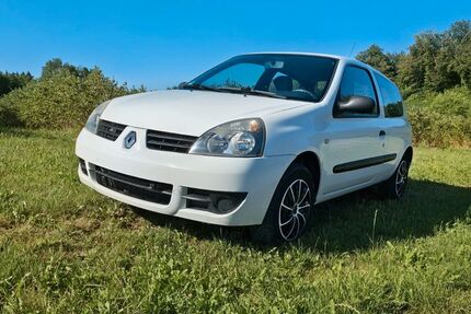Renault Clio 141.000 km 1.899 &euro; Horgenzell 88263