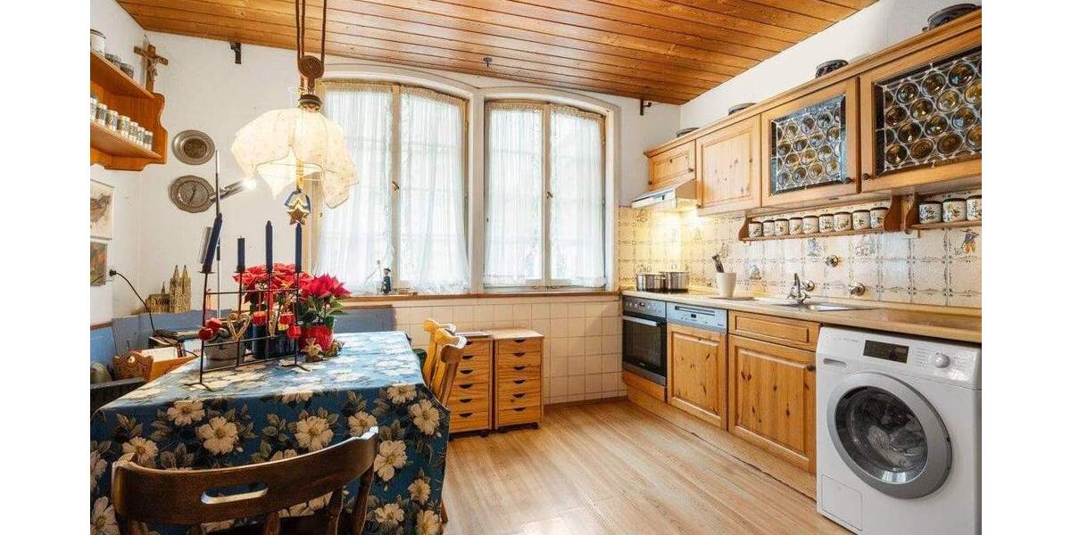 Etagenwohnung Überlingen - 1 Zimmer, 323 m&sup2;, 998.000&euro; | Angebot:25668339