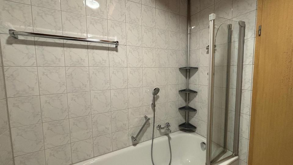 Dachgeschoßwohnung Uhldingen-Mühlhofen Mühlhofen - 3 Zimmer, 84 m&sup2;, 1.200&euro; | Angebot:25085107
