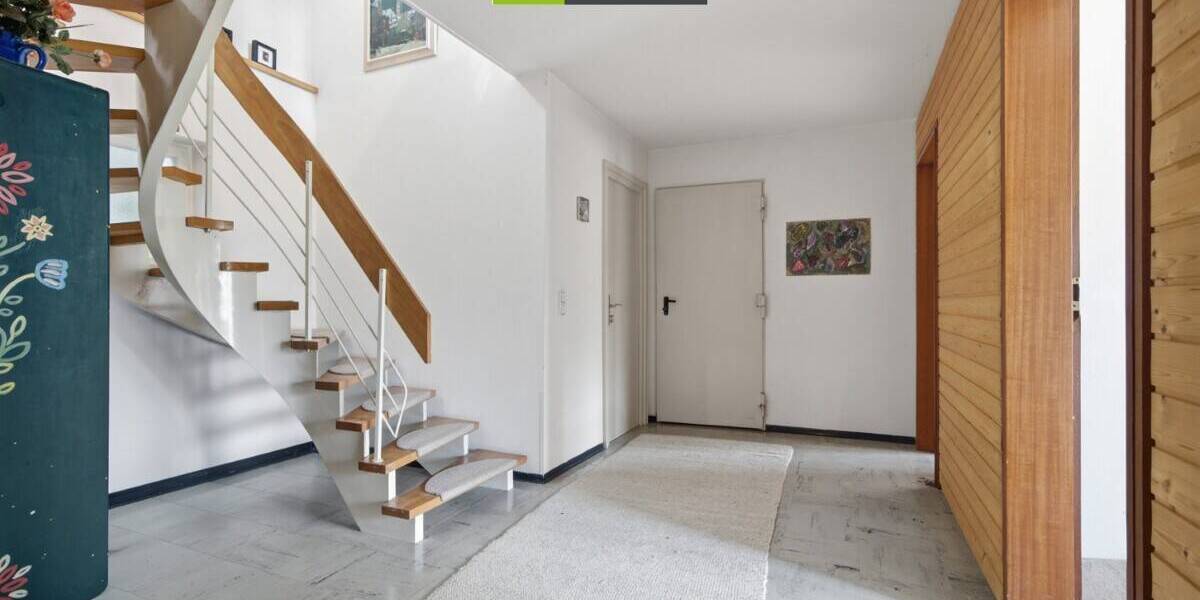 Reihenmittelhaus Schlier - 7 Zimmer, 214 m&sup2;, 549.000&euro; | Angebot:26106452