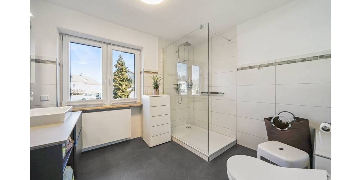 Reihenmittelhaus Friedrichshafen Fischbach - 6 Zimmer, 171 m&sup2;, 690.000&euro; | Angebot:25732133