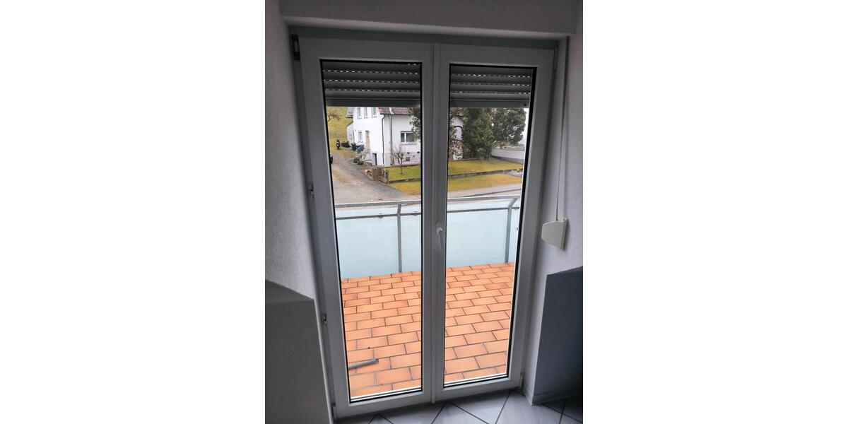 Dachgeschoßwohnung Wolpertswende - 3 Zimmer, 90 m&sup2;, 1.200&euro; | Angebot:25045580