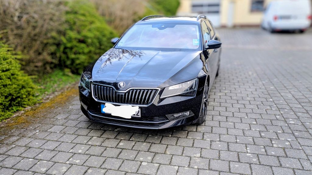 Skoda Superb 119.000 km 18.500 &euro; Deggenhausertal 88693