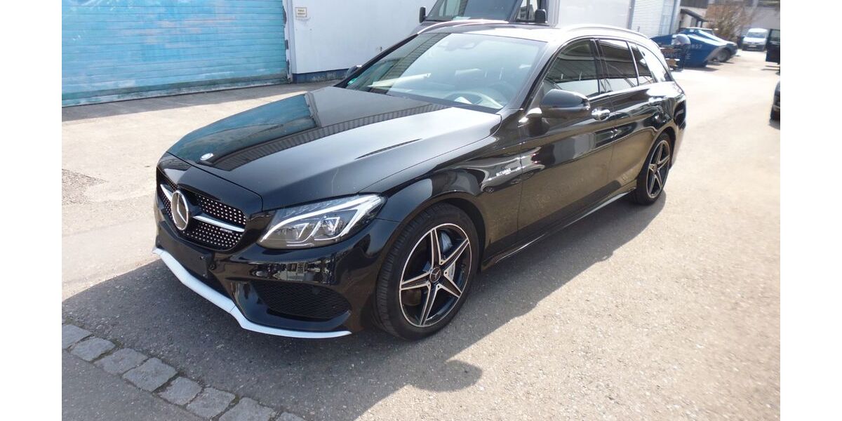 Mercedes-Benz C 450 AMG 143.900 km 25.900 &euro; Konstanz 78467