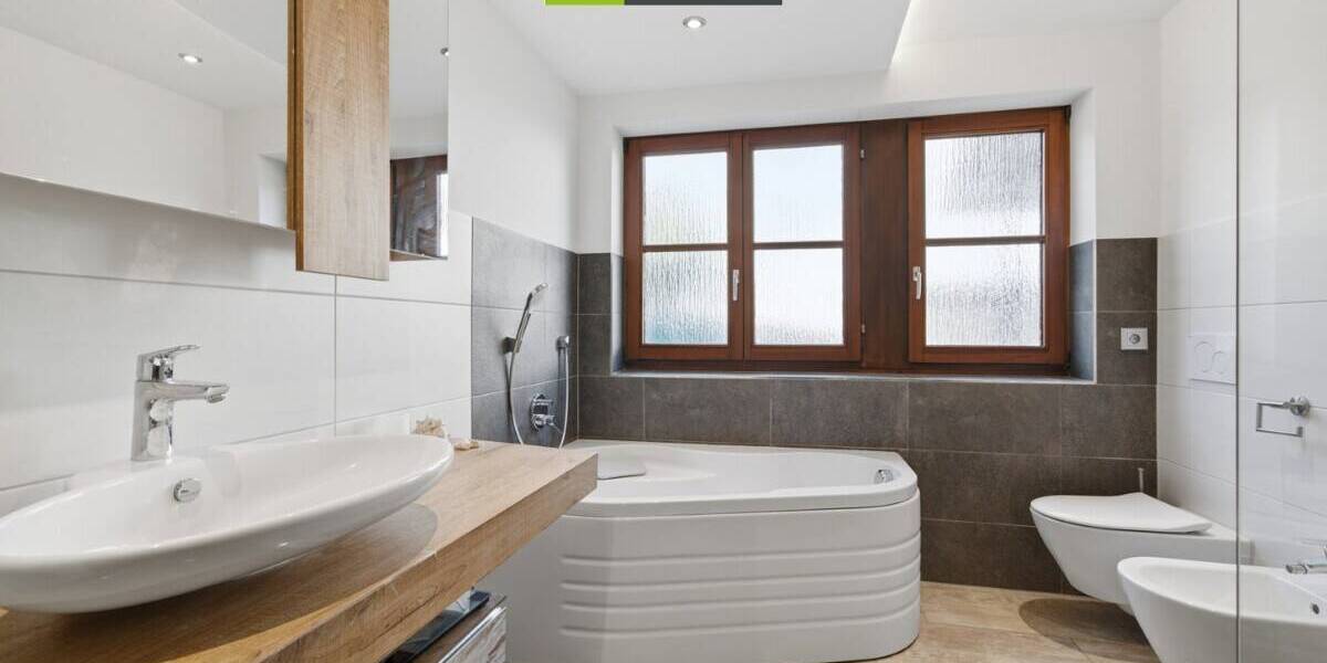 Etagenwohnung Immenstaad am Bodensee / Kippenhausen Kippenhausen - 5 Zimmer, 170 m&sup2;, 749.000&euro; | Angebot:25997895