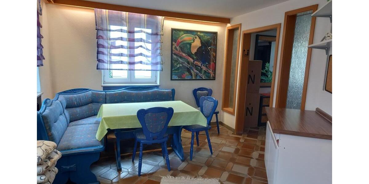 Erdgeschoßwohnung Baienfurt - 16 Zimmer, 135 m&sup2;, 250&euro; | Angebot:25942970