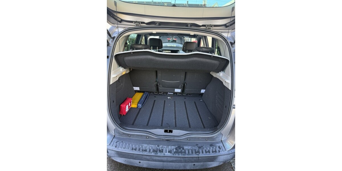 Renault Scenic 87.358 km 7.600 &euro; Langenargen 88085