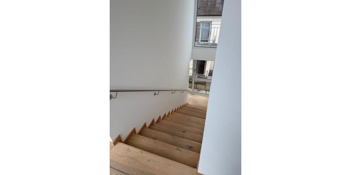 Dachgeschoßwohnung Überlingen - 3 Zimmer, 119 m&sup2;, 2.250&euro; | Angebot:26580201