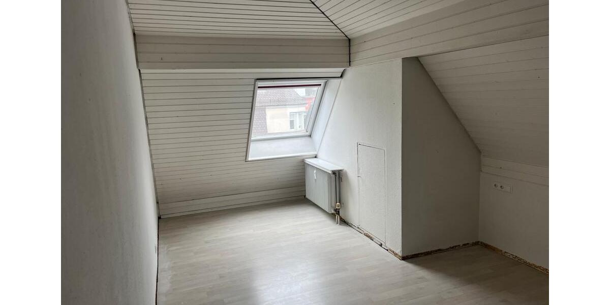 Dachgeschoßwohnung Ravensburg Eschach - 3.5 Zimmer, 102 m&sup2;, 419.000&euro; | Angebot:26391820