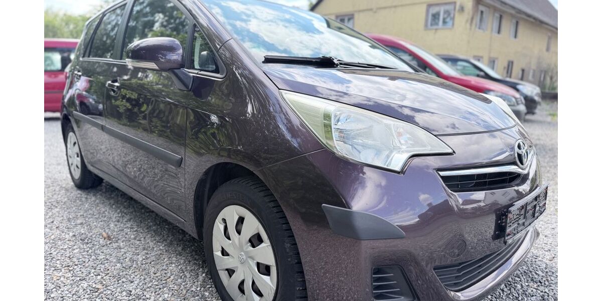Toyota Verso-S 159.000 km 4.350 &euro; Friedrichshafen 88048