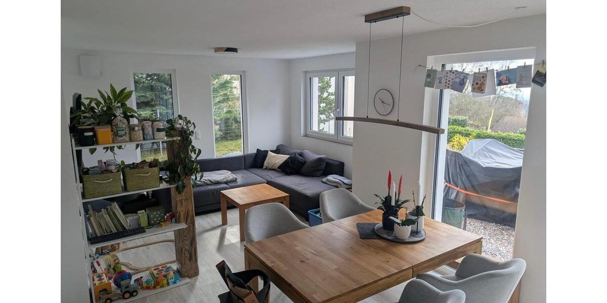 Erdgeschoßwohnung Heiligenberg - 3 Zimmer, 74 m&sup2;, 950&euro; | Angebot:25930089