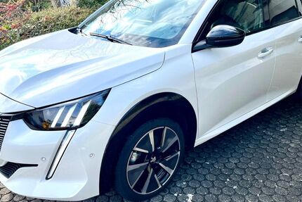 Peugeot 208 44.925 km 15.500 &euro; Baindt 88255