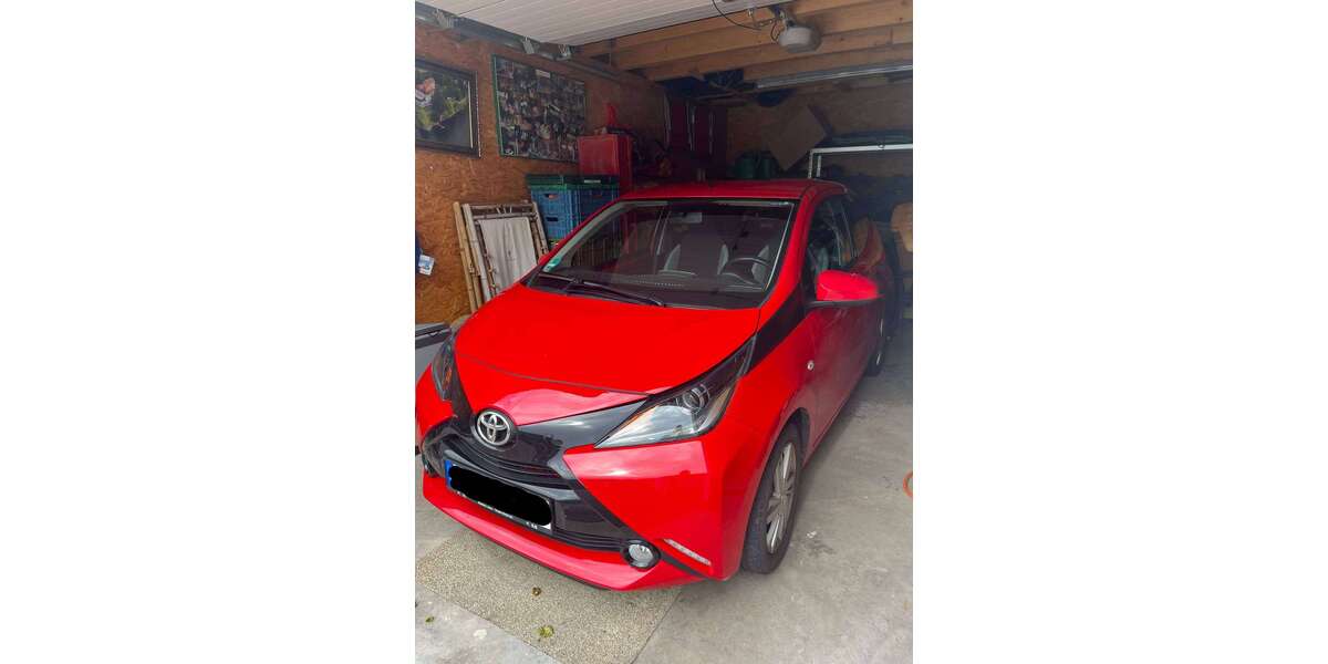 Toyota Aygo 25.000 km 8.999 &euro; Wangen im Allgäu, Stadt 88239