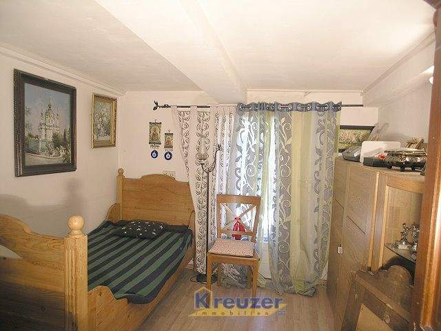 Etagenwohnung Ravensburg Südstadt - 6 Zimmer, 130 m&sup2;, 249.000&euro; | Angebot:25660659