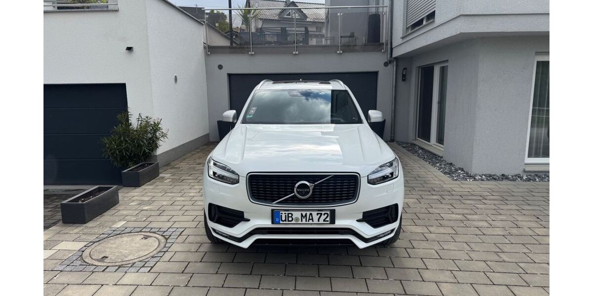Volvo XC90 188.000 km 28.000 &euro; Uhldingen-Mühlhofen 88690