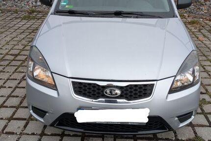 Kia Rio 154.000 km 2.000 &euro; Lindau 88131