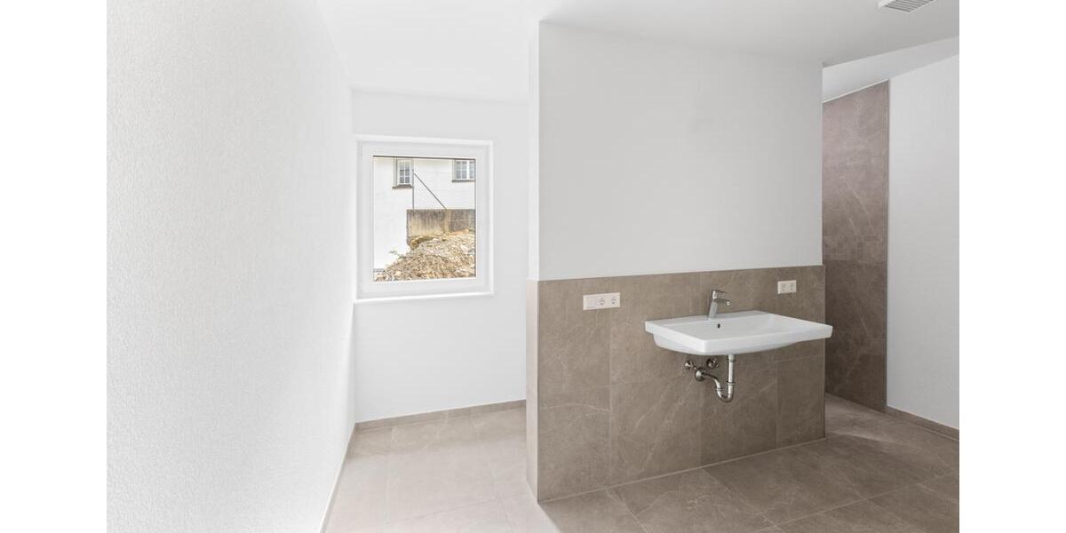 Etagenwohnung Ravensburg Eschach - 2 Zimmer, 86 m&sup2;, 1.225&euro; | Angebot:25978047