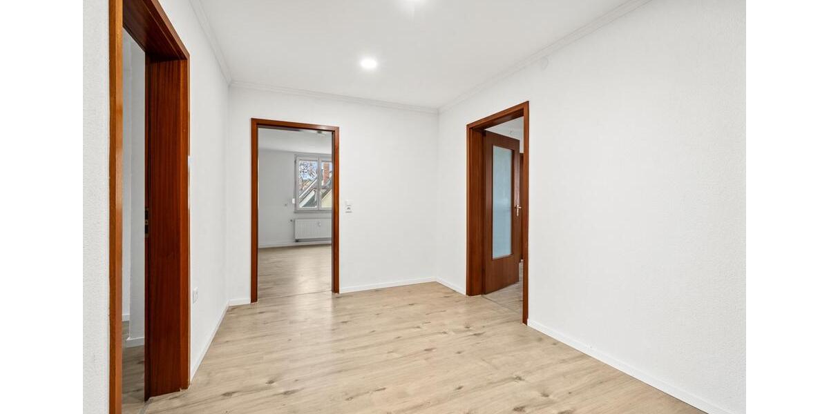 Etagenwohnung Friedrichshafen - 5 Zimmer, 98 m&sup2;, 360.000&euro; | Angebot:25973521
