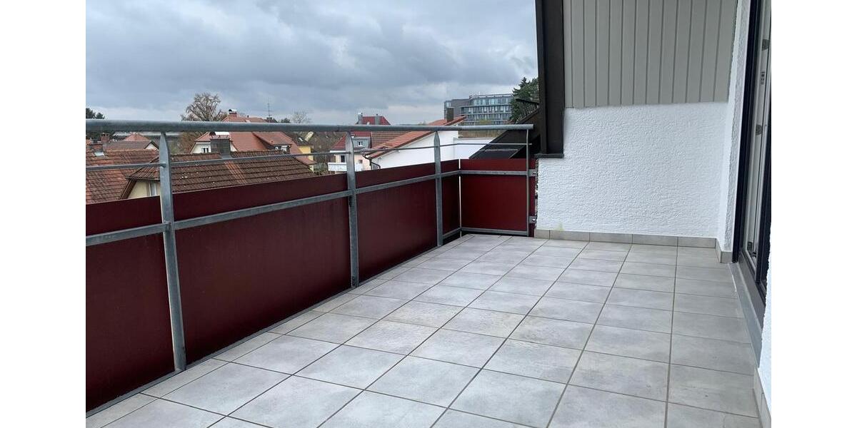 Dachgeschoßwohnung Friedrichshafen Allmannsweiler - 3 Zimmer, 100 m&sup2;, 1.280&euro; | Angebot:26325811