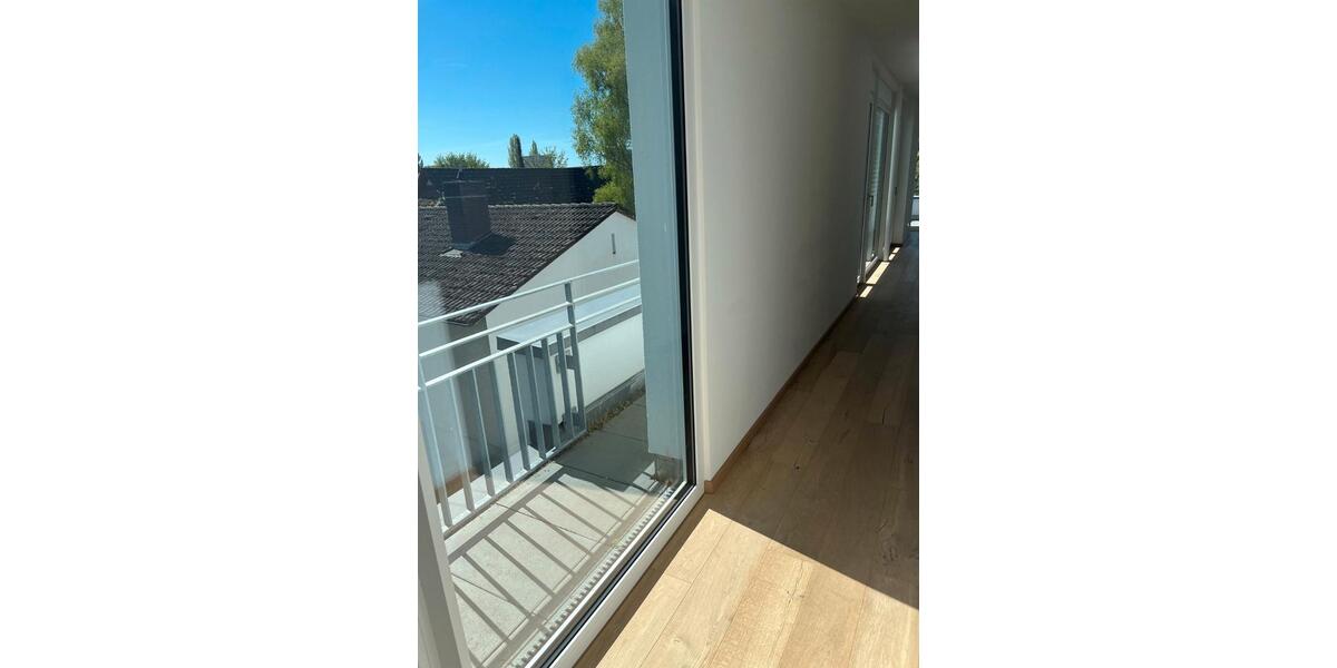Dachgeschoßwohnung Überlingen - 3 Zimmer, 119 m&sup2;, 2.250&euro; | Angebot:26580201
