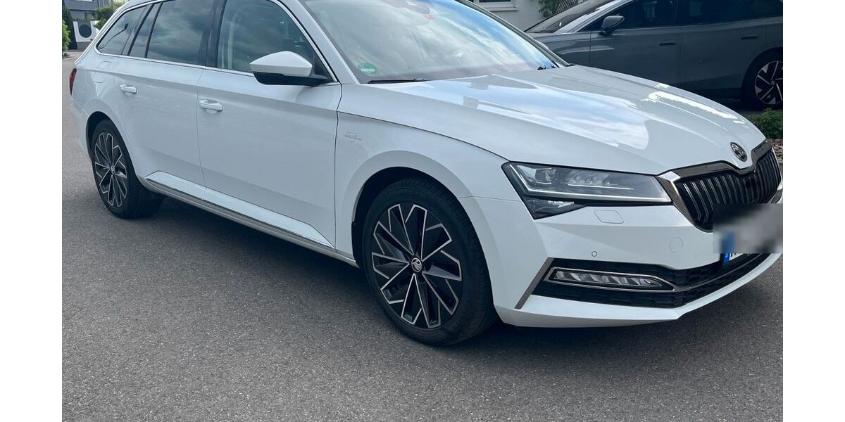 Skoda Superb 106.000 km 21.000 &euro; Fronreute 88273