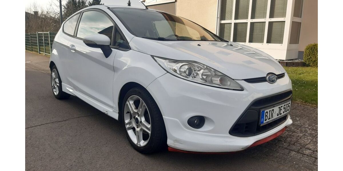 Ford Fiesta 185.000 km 3.300 &euro; Ravensburg 88212