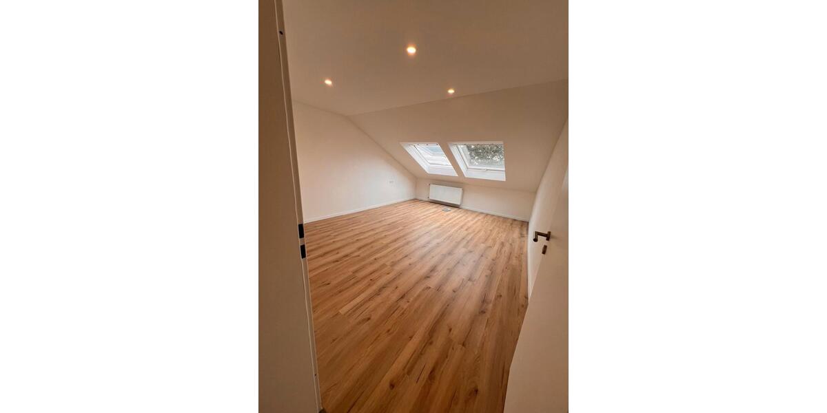 Dachgeschoßwohnung Salem - 3.5 Zimmer, 62 m&sup2;, 248.200&euro; | Angebot:26150505