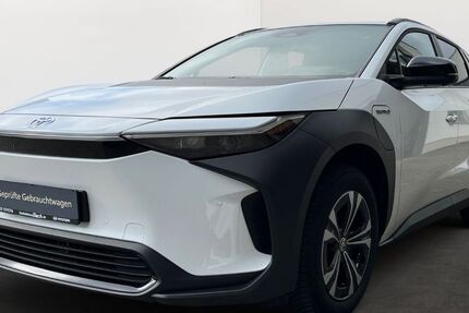 Toyota bZ4X 9.710 km 29.480 &euro; Überlingen 88662