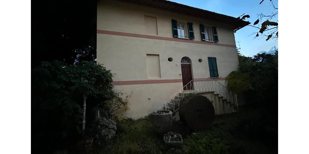 Einfamilienhaus Tettnang - 9 Zimmer, 318 m&sup2;, 900.000&euro; | Angebot:19497430