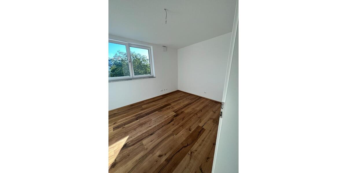 Dachgeschoßwohnung Bermatingen - 3 Zimmer, 95 m&sup2;, 1.400&euro; | Angebot:24567242