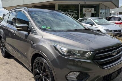 Ford Kuga 105.200 km 14.500 &euro; Friedrichshafen 88045