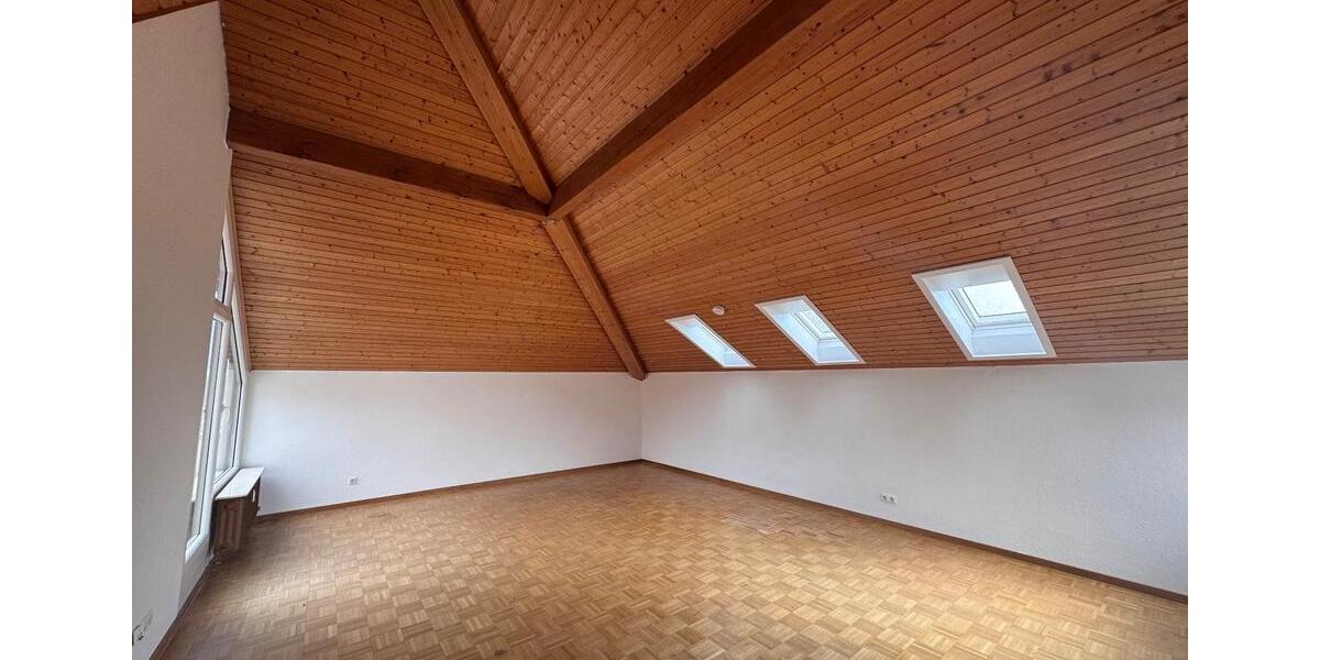 Dachgeschoßwohnung Immenstaad am Bodensee - 2.5 Zimmer, 98 m&sup2;, 1.390&euro; | Angebot:26517744