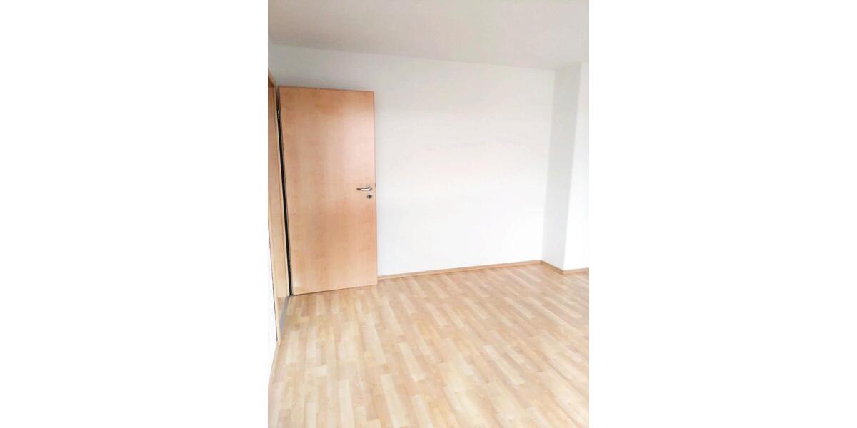 Etagenwohnung Immenstaad am Bodensee - 2.5 Zimmer, 90 m&sup2;, 1.220&euro; | Angebot:26314610