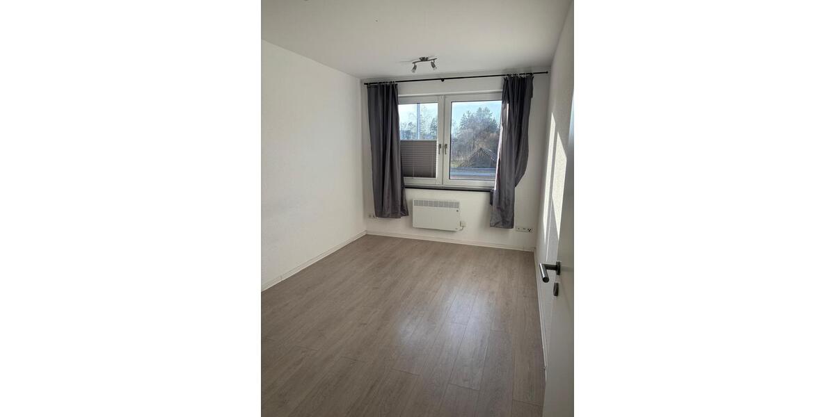 Etagenwohnung Wilhelmsdorf - 3.5 Zimmer, 75 m&sup2;, 1.395&euro; | Angebot:25351953