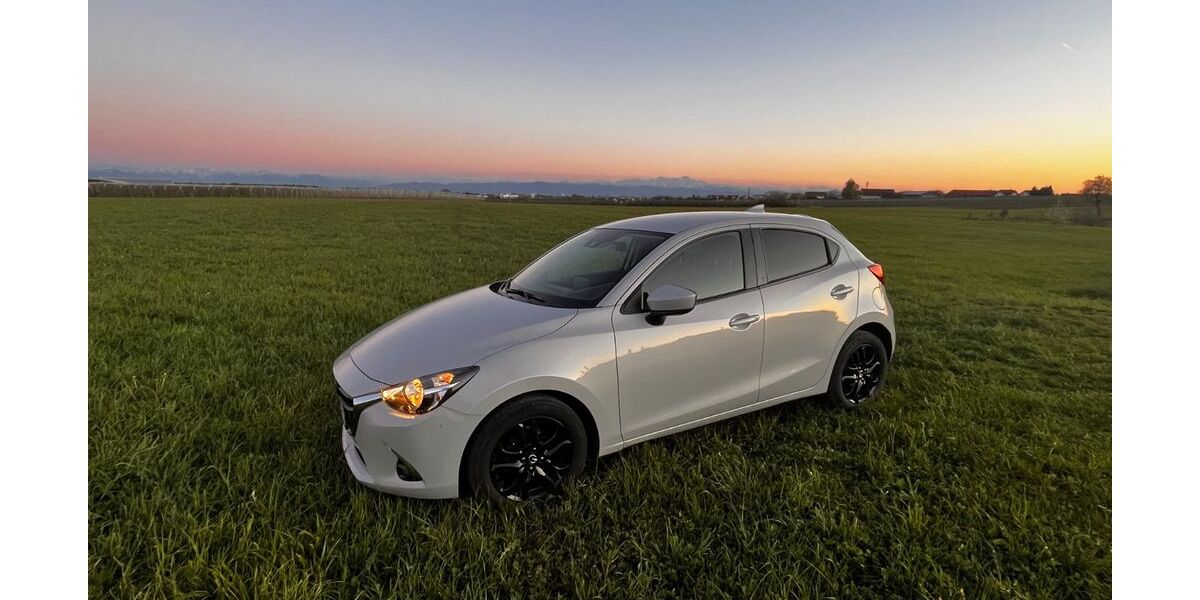 Mazda 2 71.728 km 12.100 &euro; Friedrichshafen 88046
