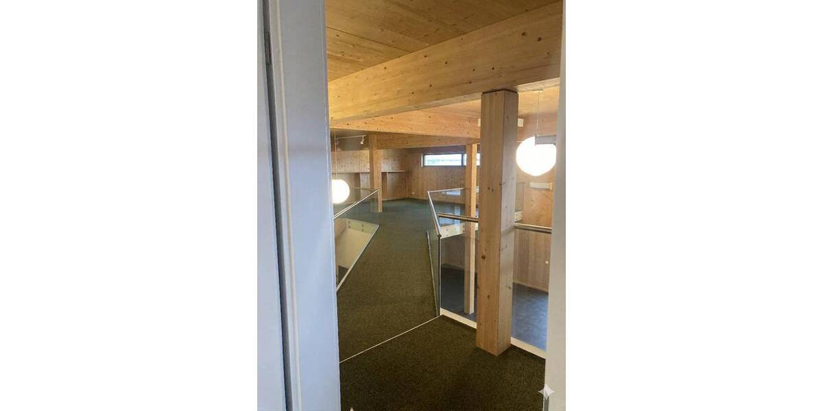 Gewerbeobjekt Ravensburg Weststadt - 8 Zimmer, 269 m&sup2;, 4.024&euro; | Angebot:25996555