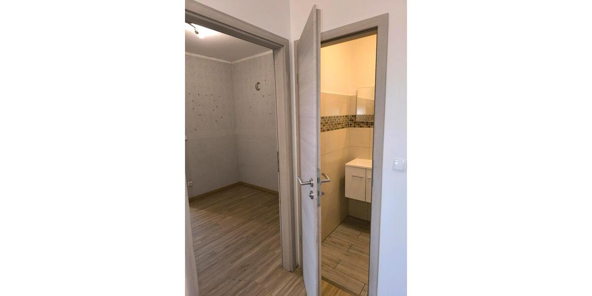 Etagenwohnung Immenstaad am Bodensee - 2.5 Zimmer, 90 m&sup2;, 278.000&euro; | Angebot:26102806