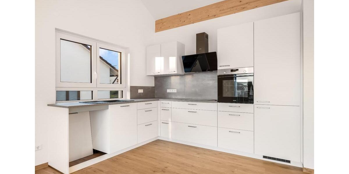 Dachgeschoßwohnung Markdorf - 3 Zimmer, 102 m&sup2;, 1.718&euro; | Angebot:25613593