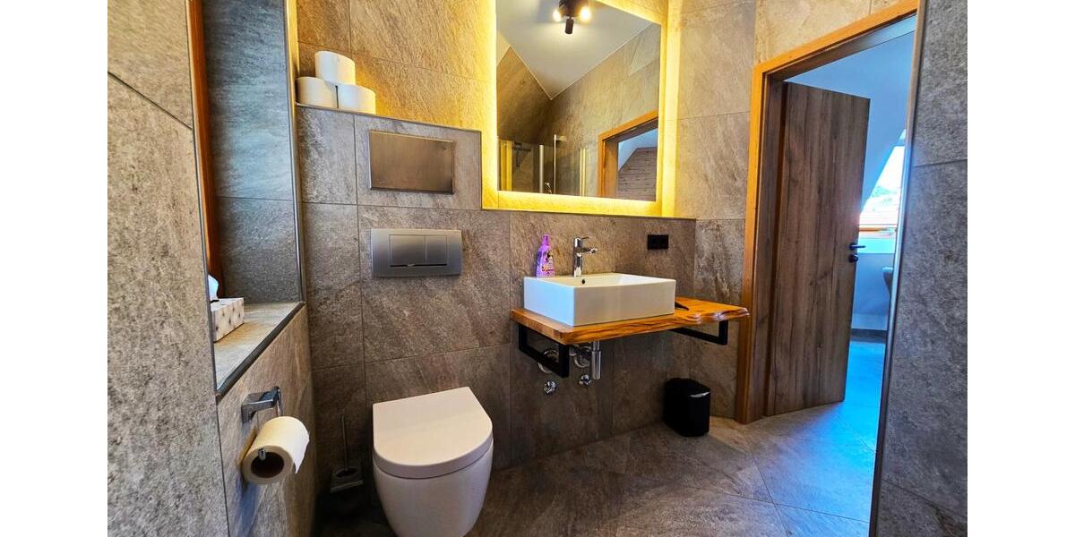 Dachgeschoßwohnung Meersburg - 2 Zimmer, 52 m&sup2;, 349.000&euro; | Angebot:27077312