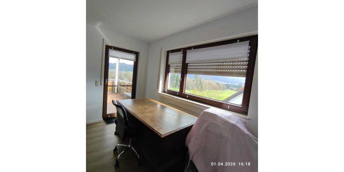 Etagenwohnung Lindau (Bodensee) - 3 Zimmer, 98 m&sup2;, 1.400&euro; | Angebot:26037693