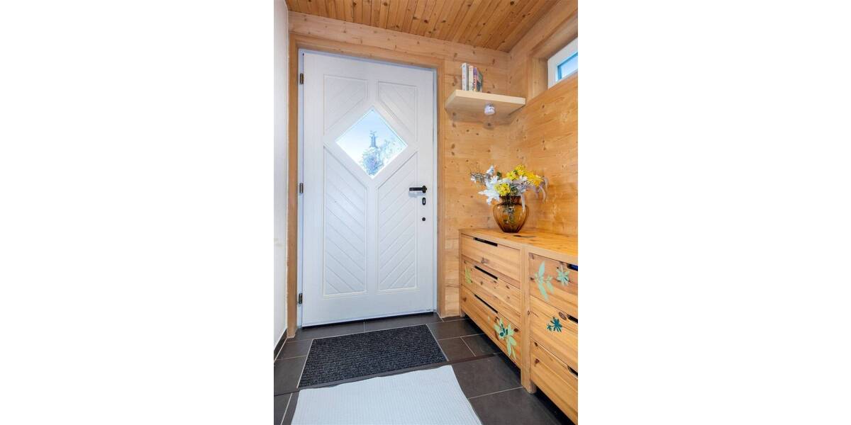 Etagenwohnung Überlingen - 3 Zimmer, 80 m&sup2;, 1.180&euro; | Angebot:26786847