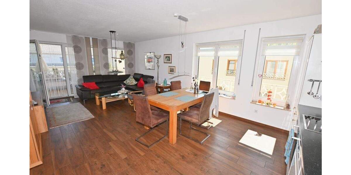 Etagenwohnung Weingarten - 3 Zimmer, 92 m&sup2;, 415.000&euro; | Angebot:25728234