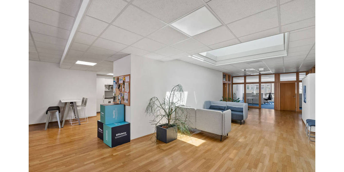 Gewerbeobjekt Ravensburg Innenstadt - 1 Zimmer, 755 m&sup2;, 8.300&euro; | Angebot:25663681