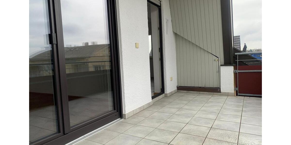 Dachgeschoßwohnung Friedrichshafen Allmannsweiler - 3 Zimmer, 100 m&sup2;, 1.280&euro; | Angebot:26325811