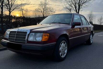 Mercedes-Benz 200 229.814 km 2.900 &euro; Konstanz 78467