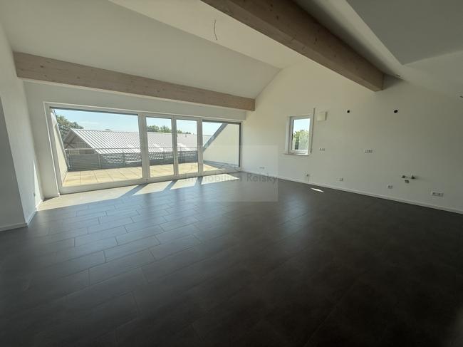Dachgeschoßwohnung Heiligenberg - 3 Zimmer, 112 m&sup2;, 1.230&euro; | Angebot:26727638
