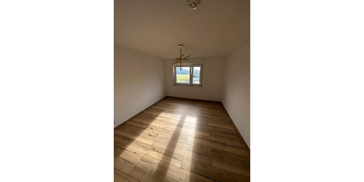 Etagenwohnung Tettnang - 3 Zimmer, 65 m&sup2;, 325.000&euro; | Angebot:27003085