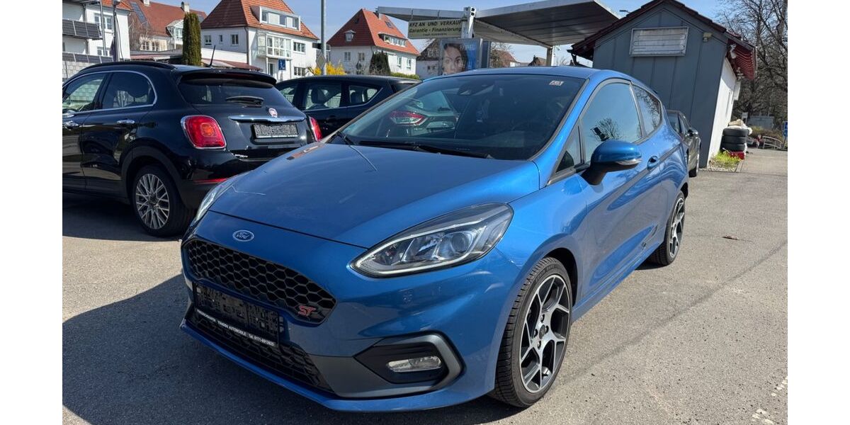 Ford Fiesta 126.000 km 12.300 &euro; Friedrichshafen 88045
